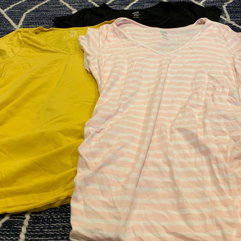 3 old navy maternity v neck short sleeve size M